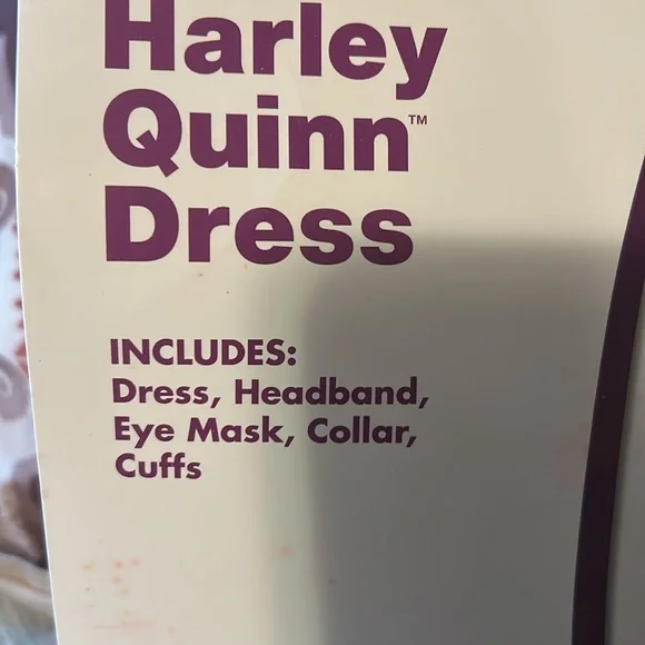 Harley Quinn costume - Picture 3 of 4